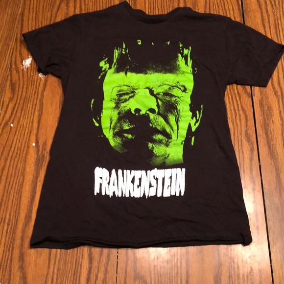 Universit all monsters Other - Frankenstein T-shirt